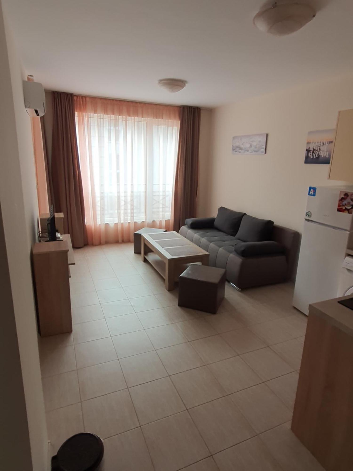 Таня 10 Lägenhet Pomorie Exteriör bild