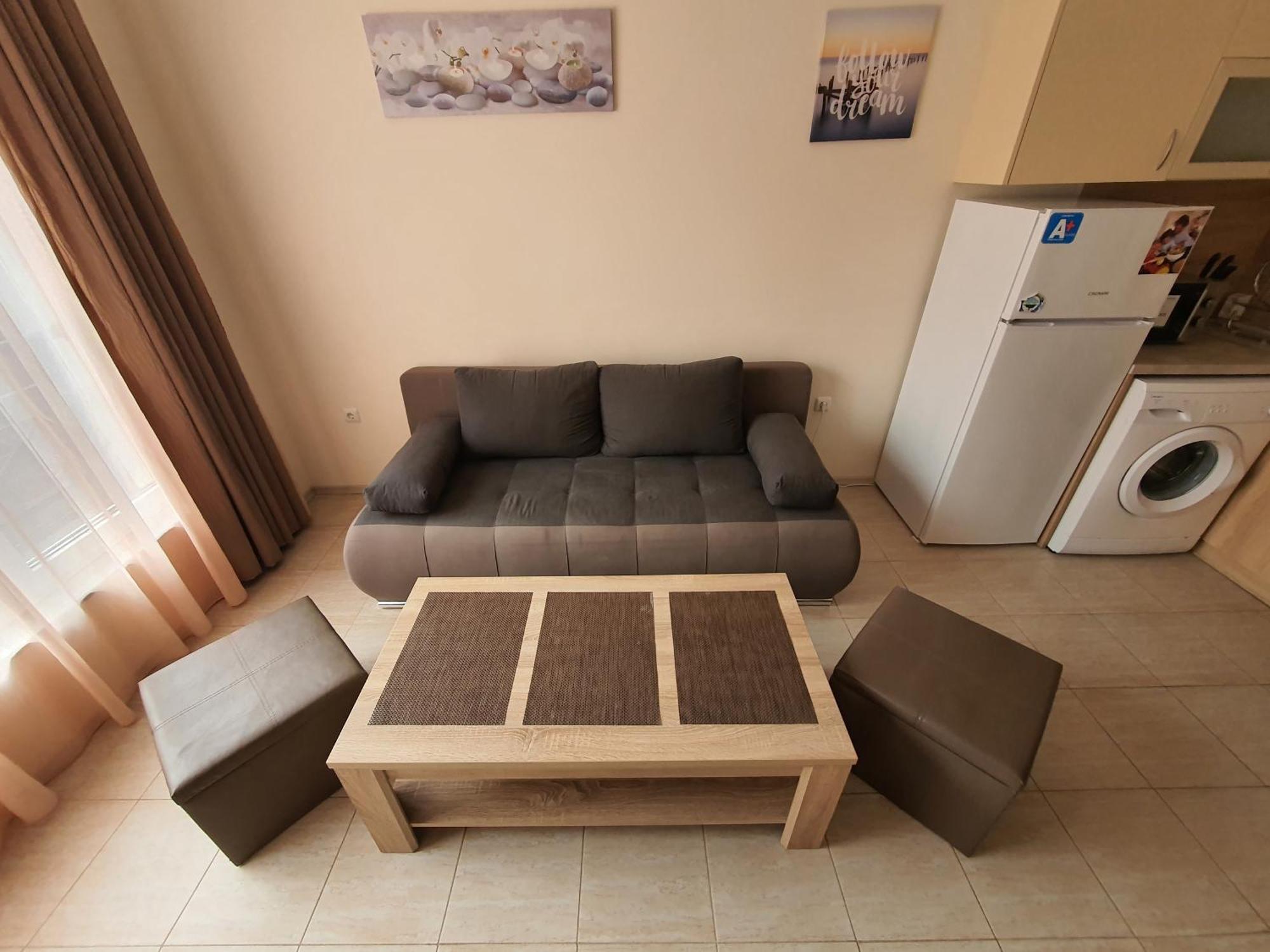 Таня 10 Lägenhet Pomorie Exteriör bild